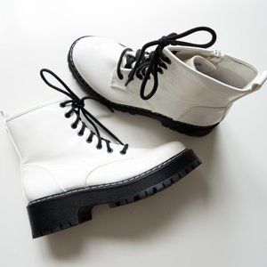 Madden NYC Lug Combat Boots Size 8 White Patent Lace Up Grunge